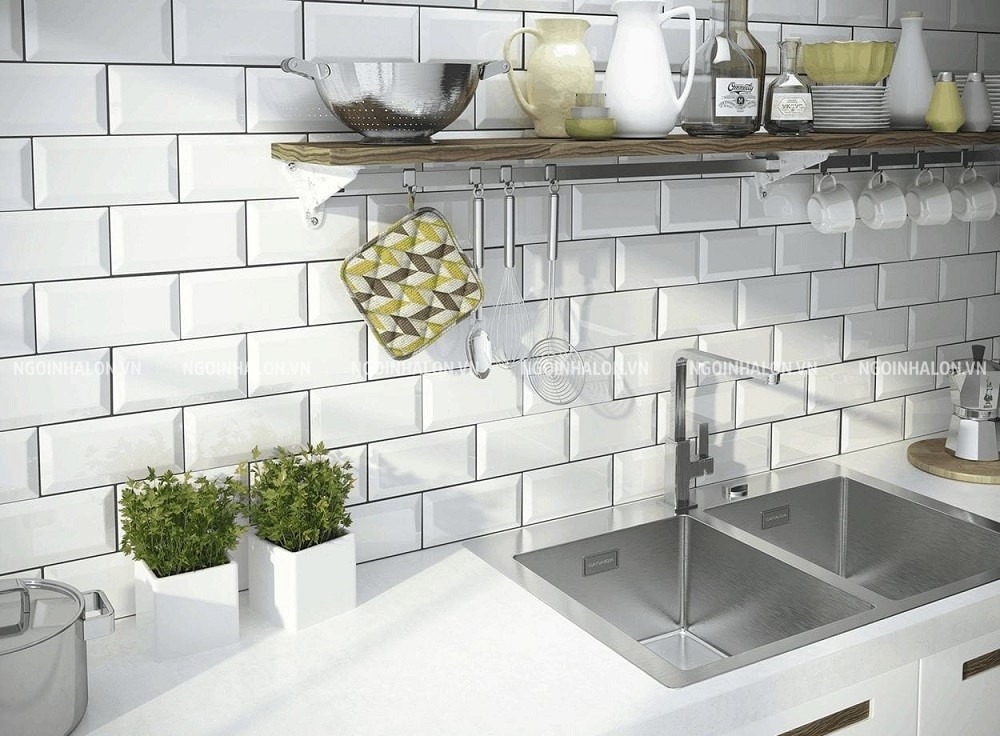 gạch thẻ màu trắng ốp bếp kích thước 10x20