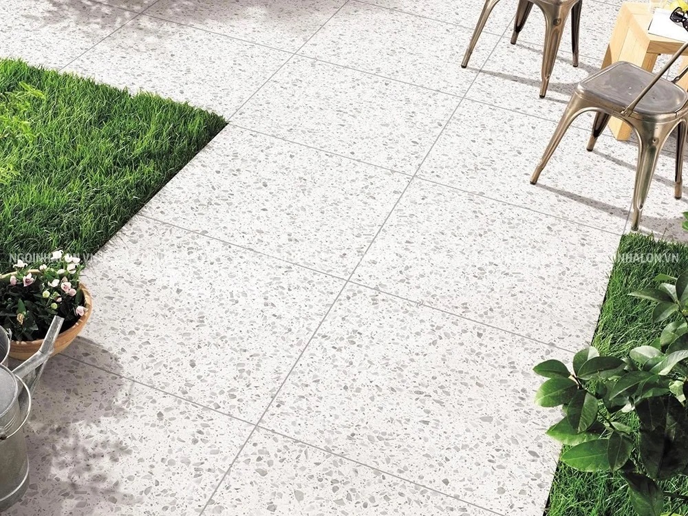 Gạch terrazzo 60x60 xương đá phù hợp để lát sân vườn ngoài trời