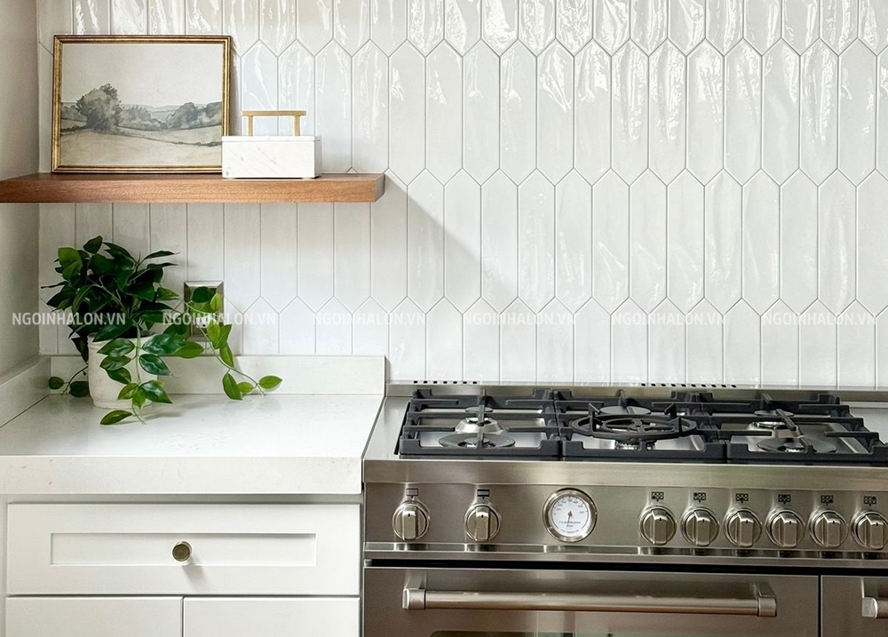 gạch thẻ 75x300 mũi tên màu trắng gạch thẻ 75x300 mũi tên màu trắng