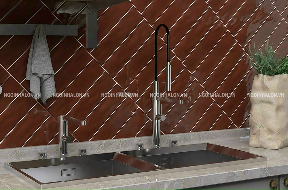 kích thước gạch thẻ màu nâu phù hợp với nhiều vị trí