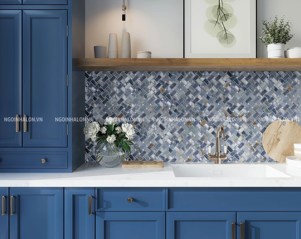 Họa tiết xếp đan xen của gạch mosaic thủy tinh mix xanh xám