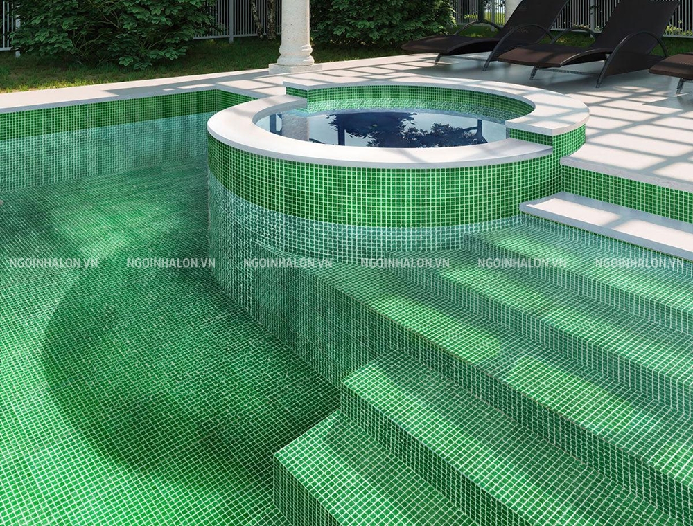 gạch kính mosaic hồ bơi